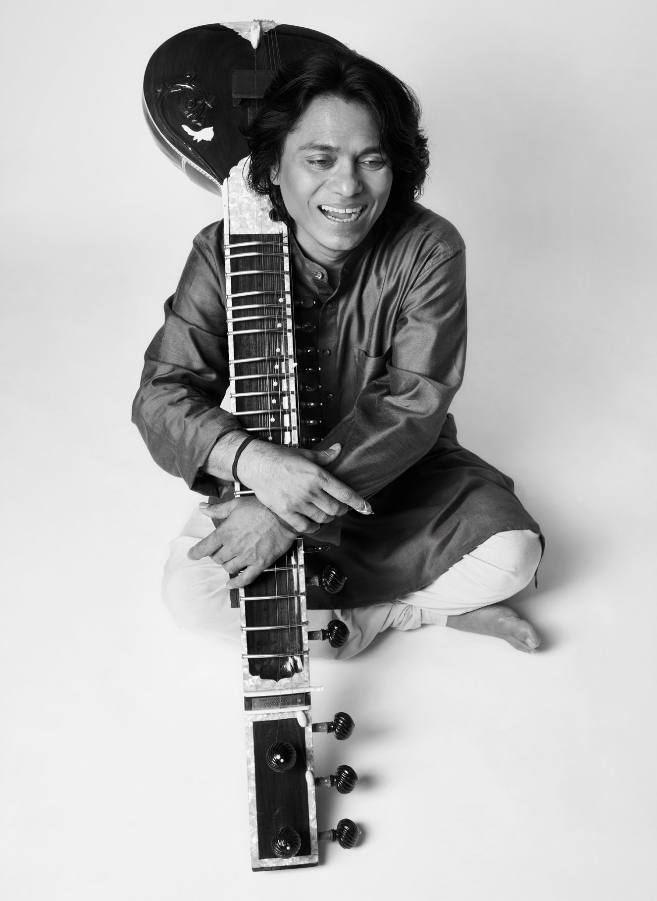 Pt Ravi Chary