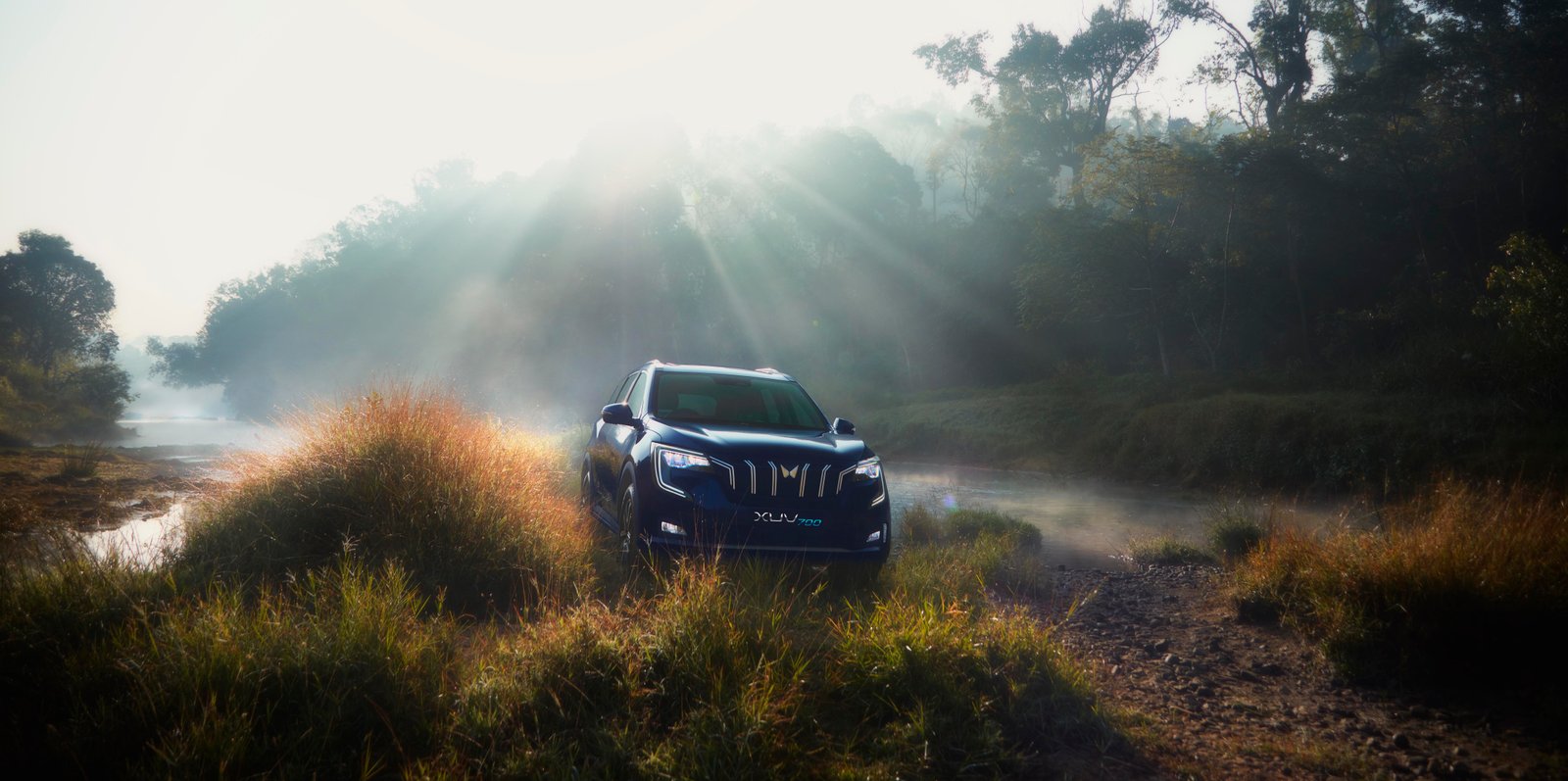 Mahindra ~ XUV 700