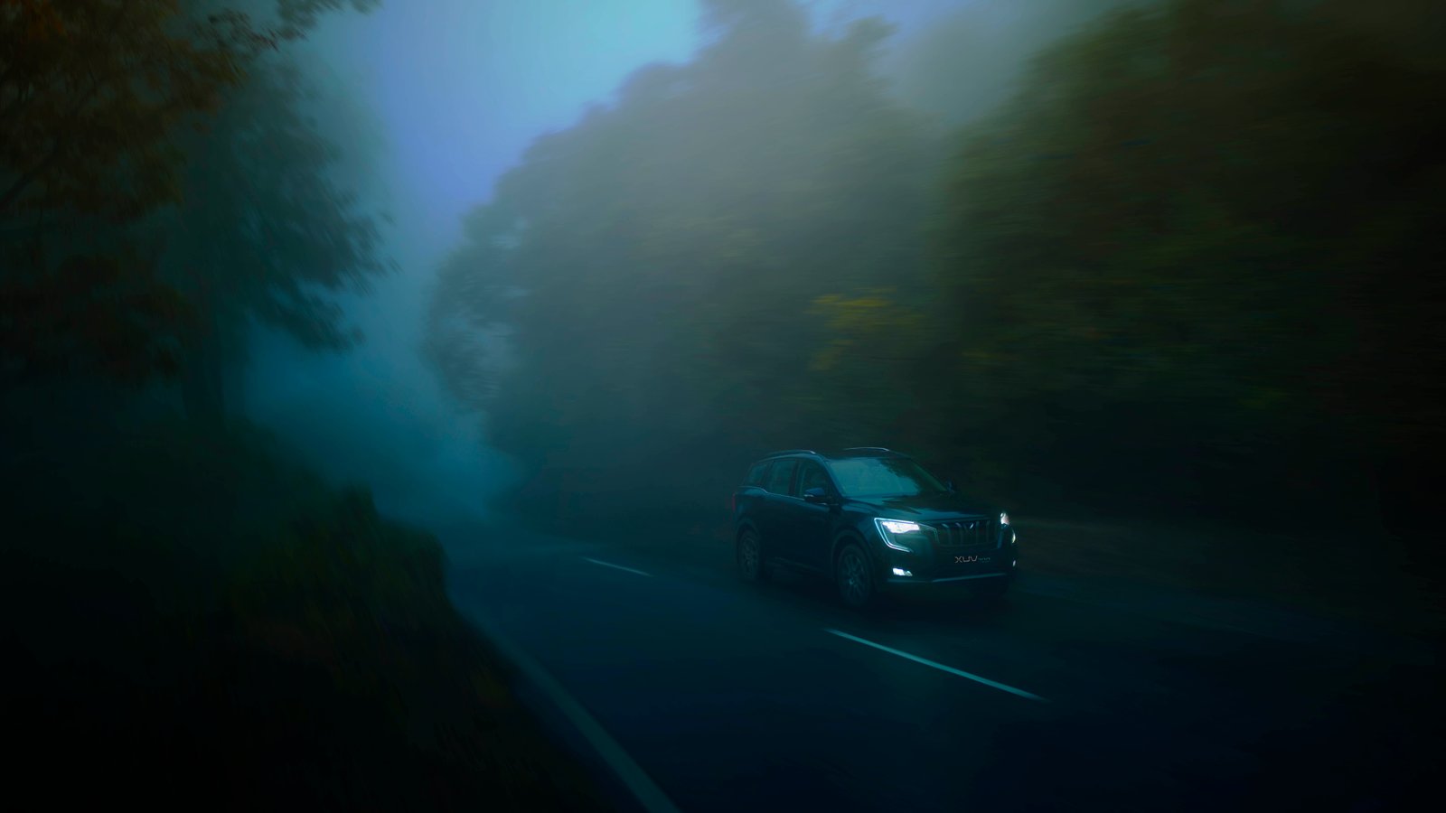 Mahindra ~ XUV 700